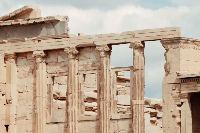Δύο Τροχοί, Χίλιες Ιστορίες: Ανακαλύψτε την Αθήνα με Ποδήλατο όπως Δεν την Ξέρατε